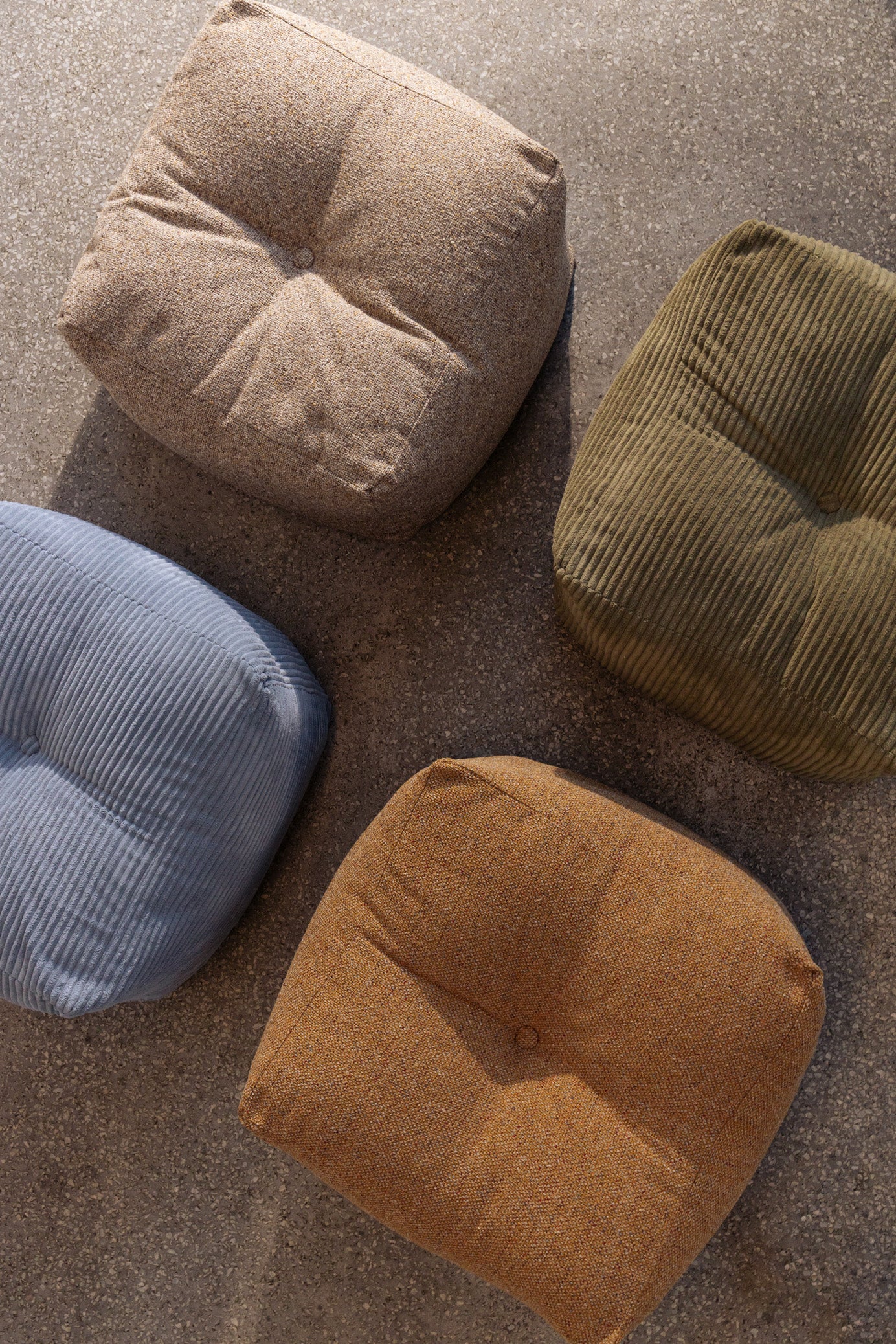 BUDDY POUF DARK COCOA