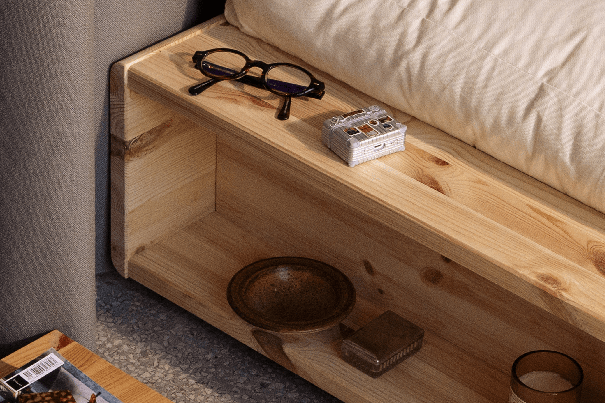 ZIGGY BED CLEAR LACQUERED 90 X 200