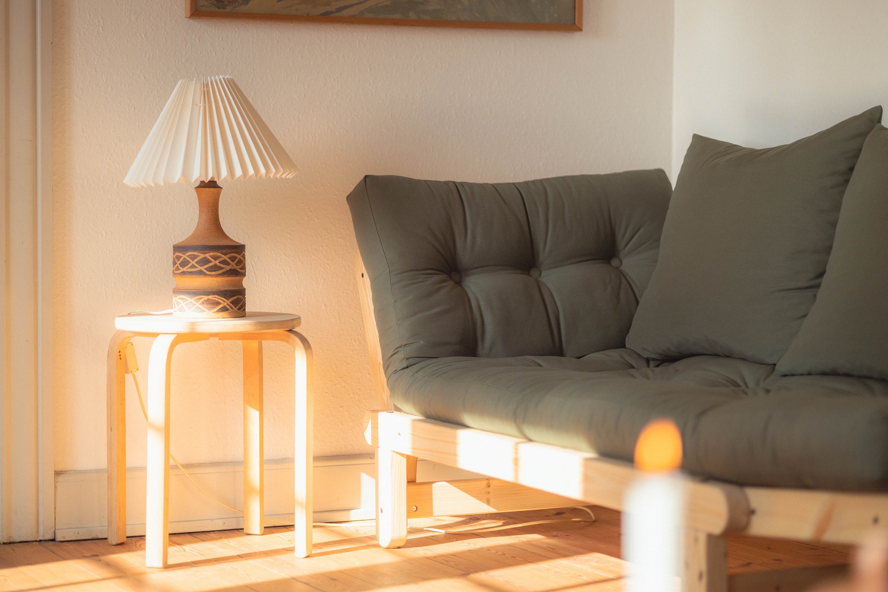 BEAT CLEAR LACQUERED W. BEAT MATTRESS SET WHEAT BEIGE