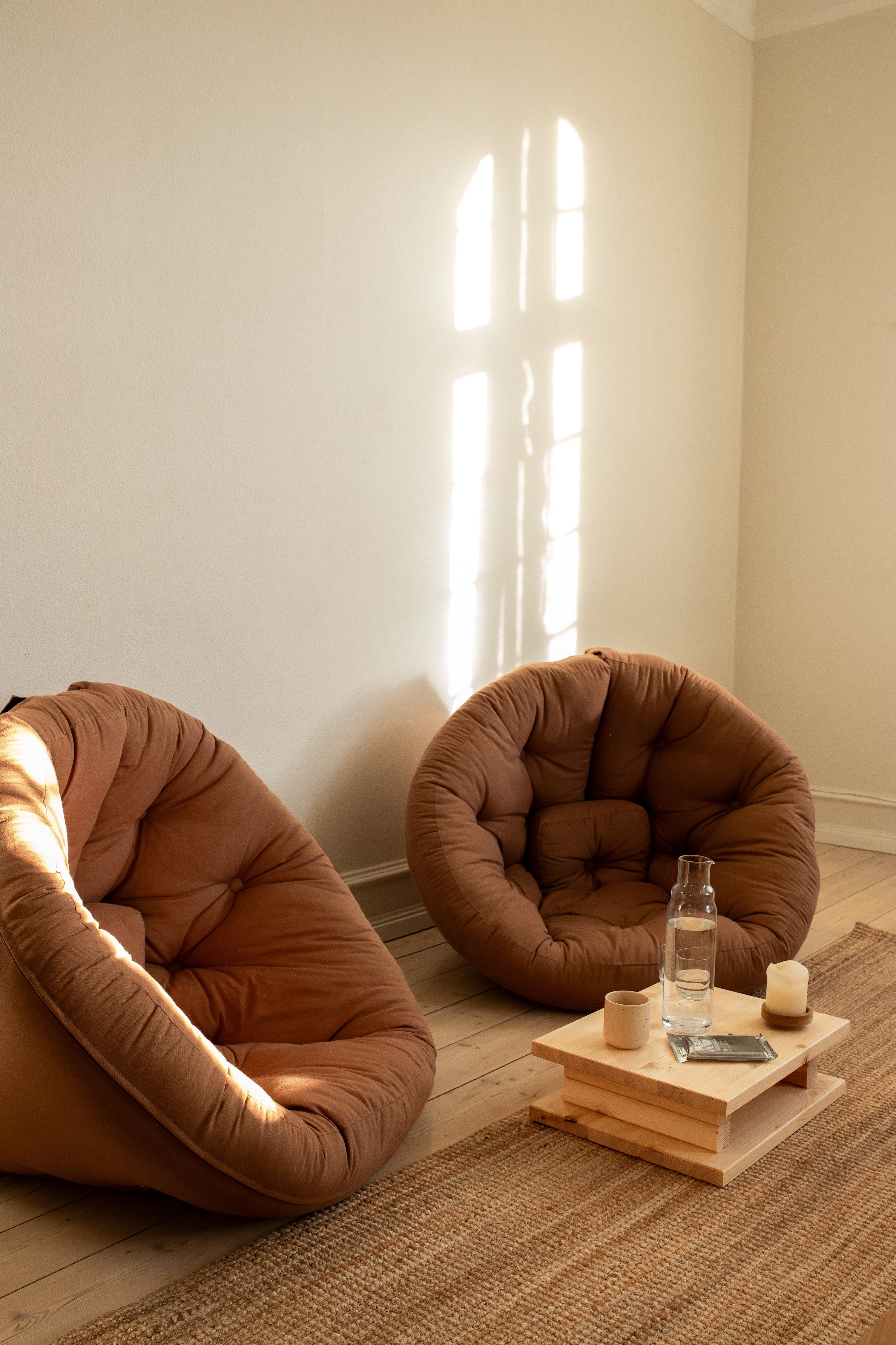 DOCK SIDE TABLE SET CLEAR LACQUERED