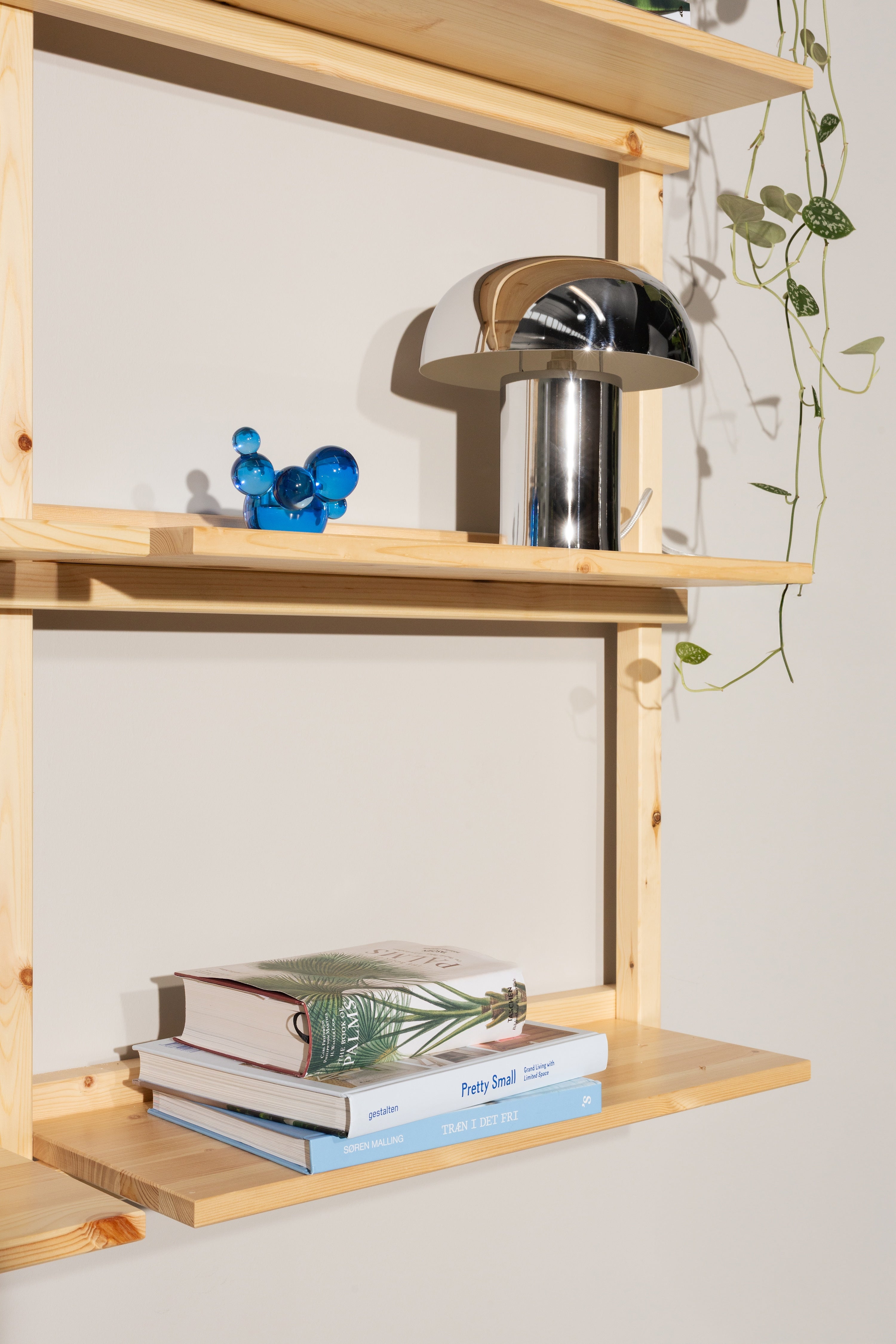 GROOVE SHELVING BIG RAW