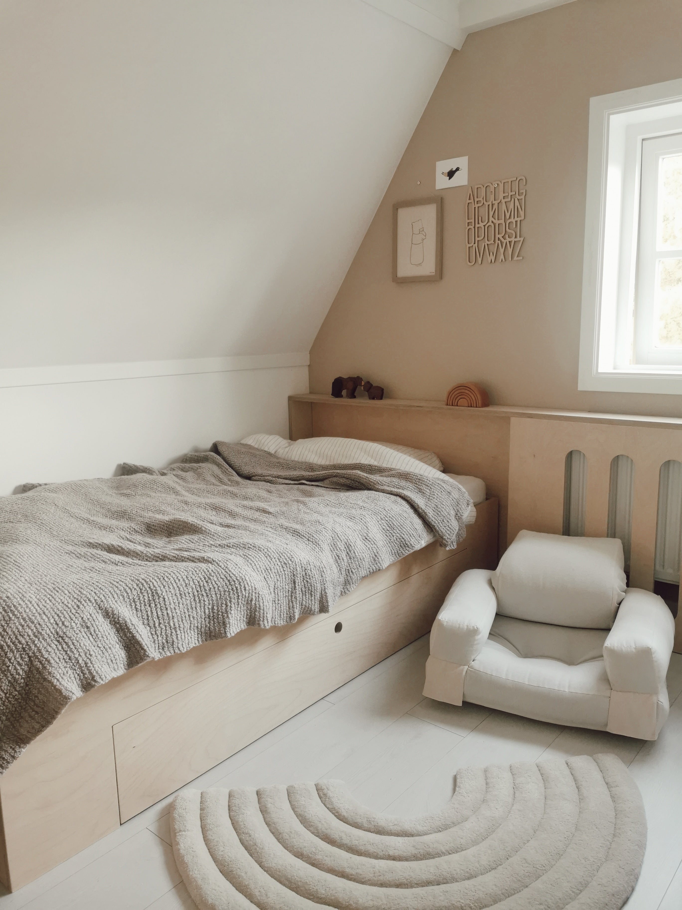 MINI HIPPO CHAIR BROWN