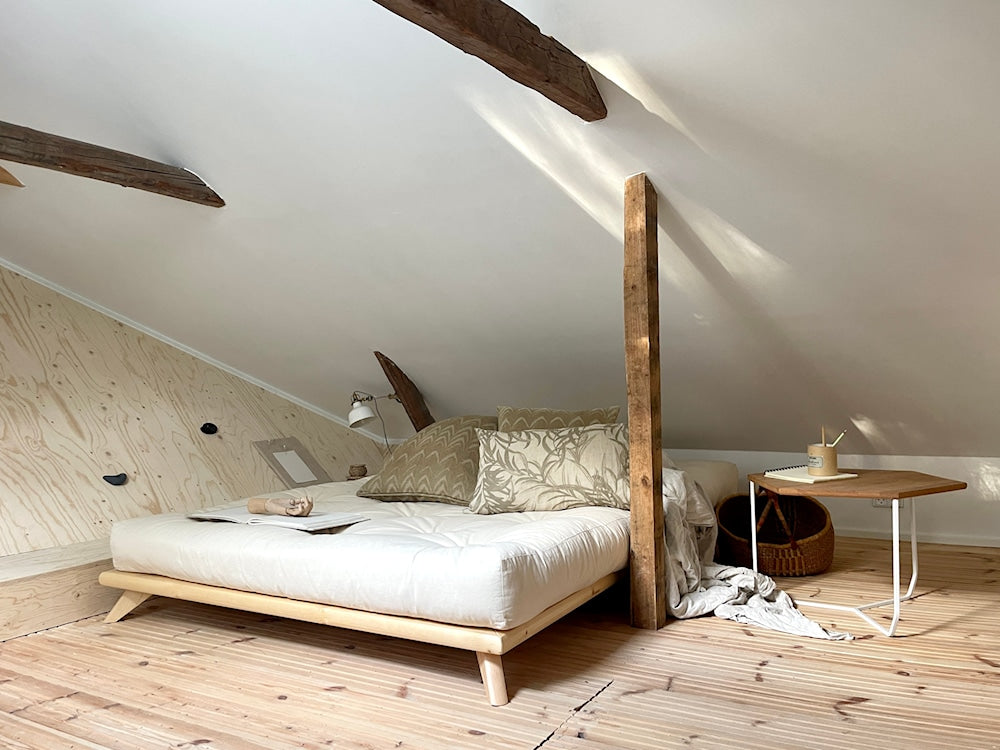 SENZA BED CLEAR LACQUERED KING SIZE