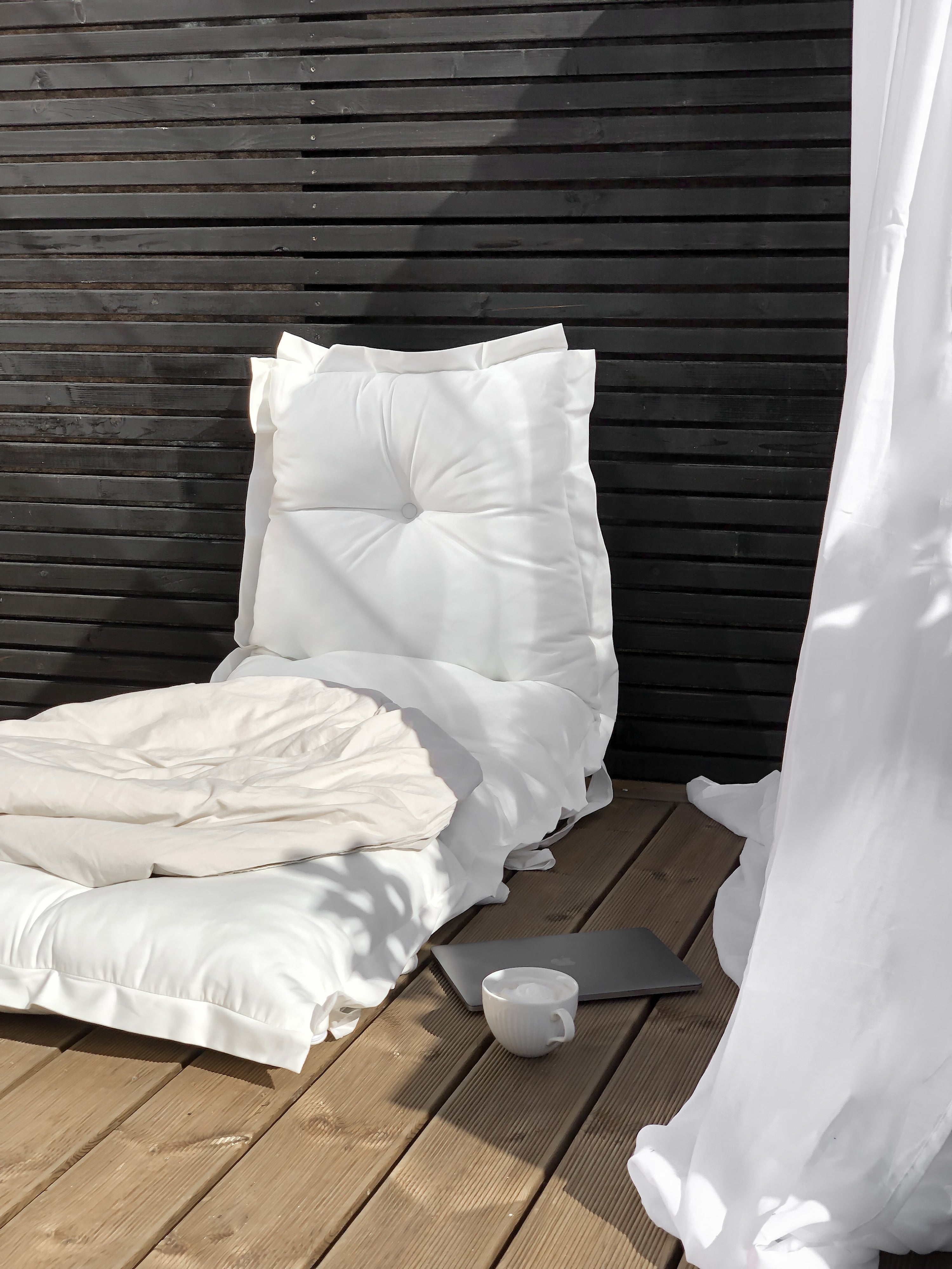 SIT AND SLEEP OUT™ DARK GREY