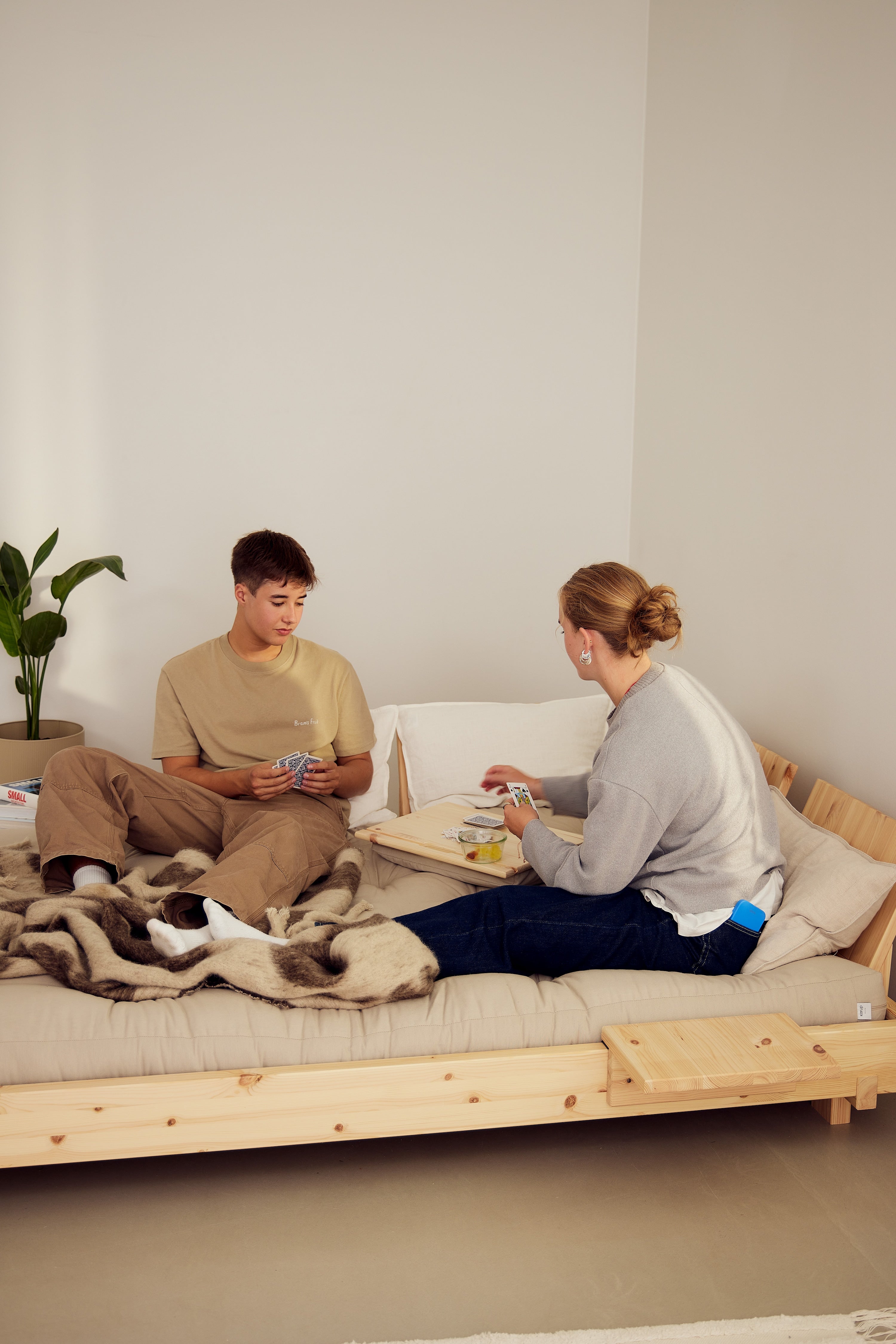 SOCIAL SOFA BED CLEAR LAC 140 X 200 W. 2 PCS BACK RESTS AND 2 PCS SIDE TABLES W. FRESH MATTRESS MOCCA