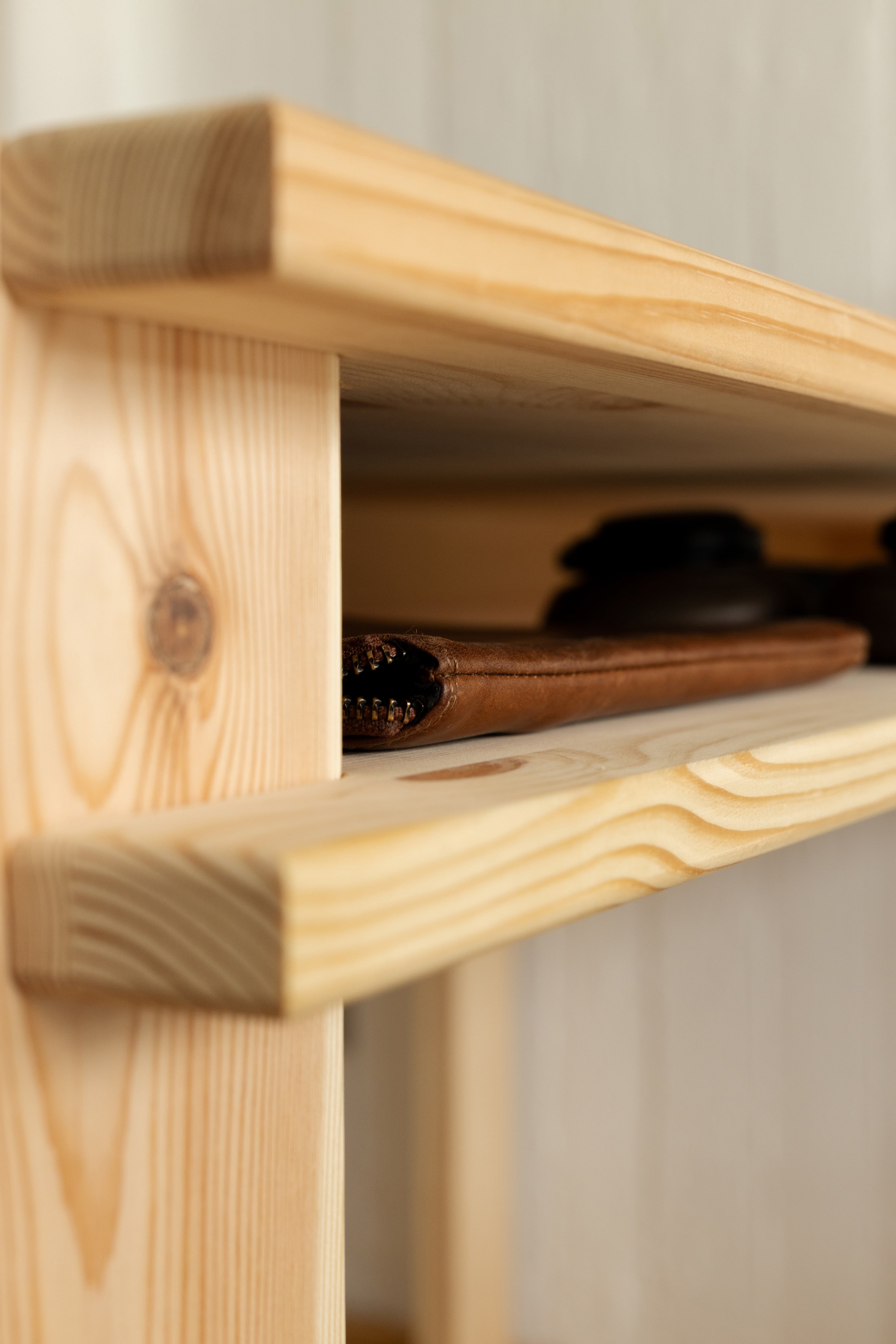 TUCK DINING TABLE RAW