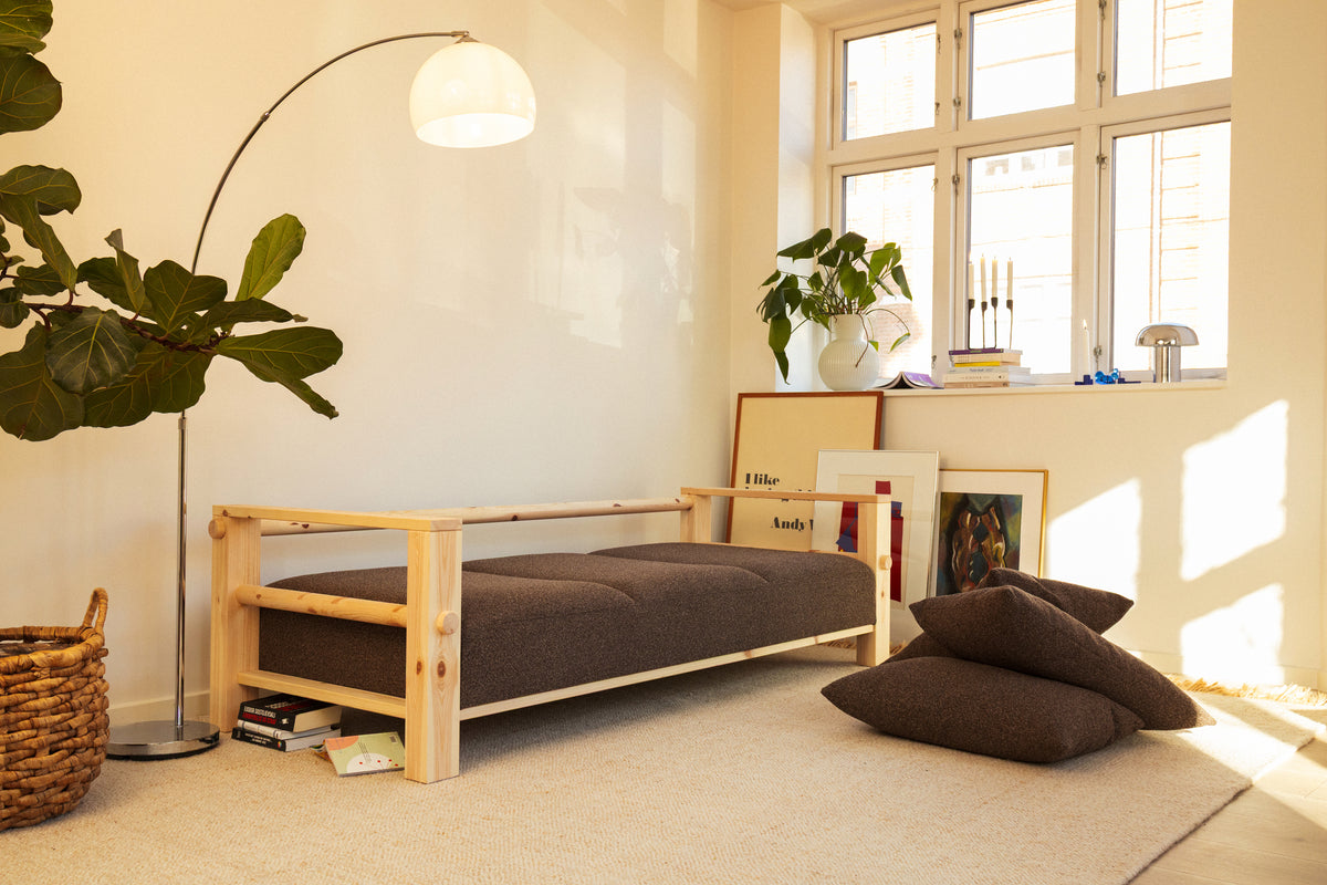 BARE RAW W. GOLDEN OCHRE