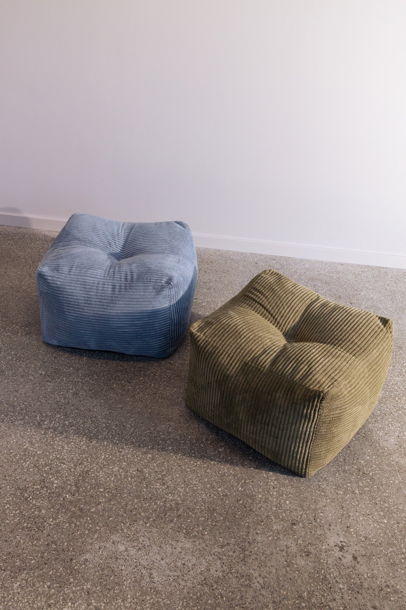 BUDDY POUF DARK COCOA