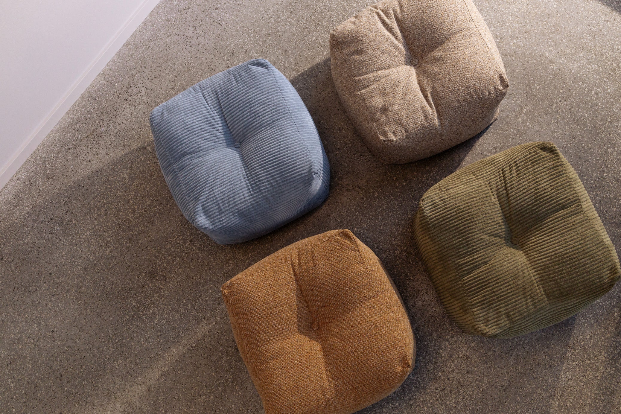 BUDDY POUF DARK COCOA