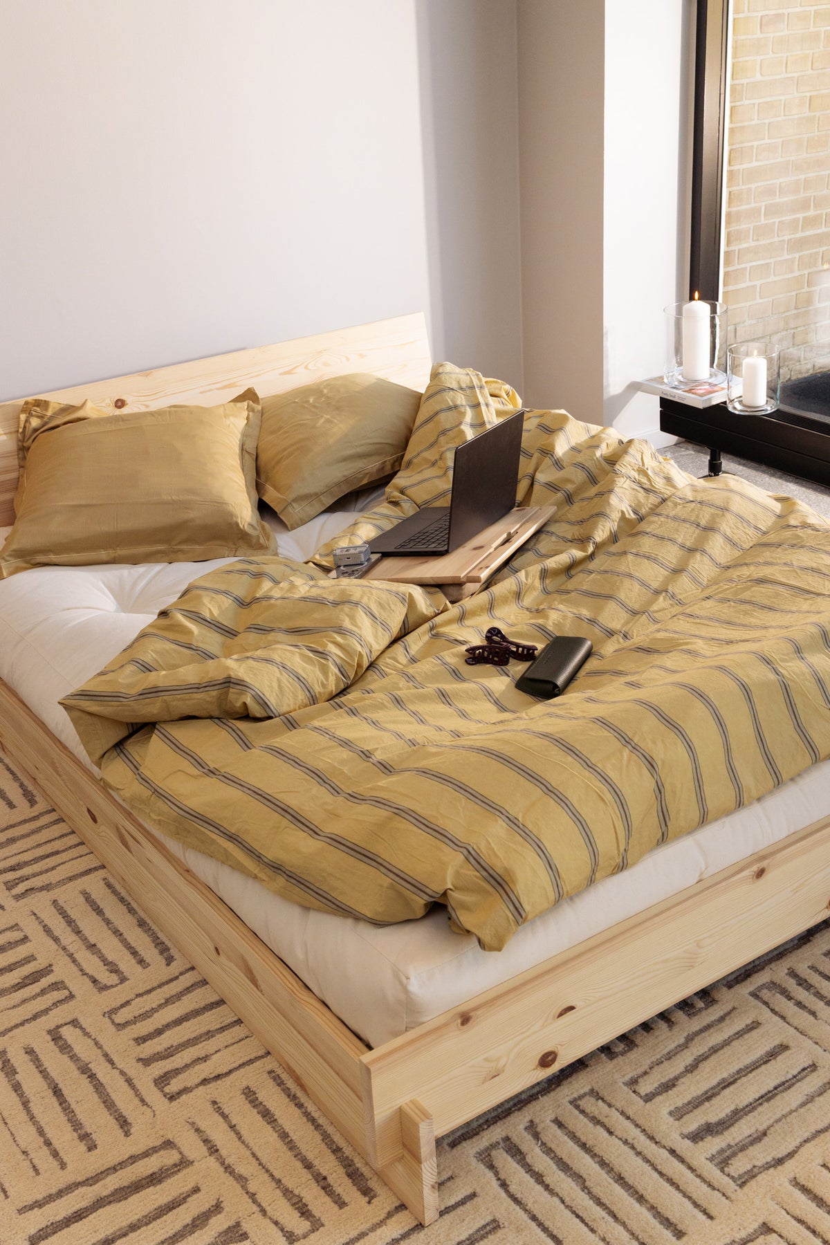 LATCH BED RAW 180 X 200