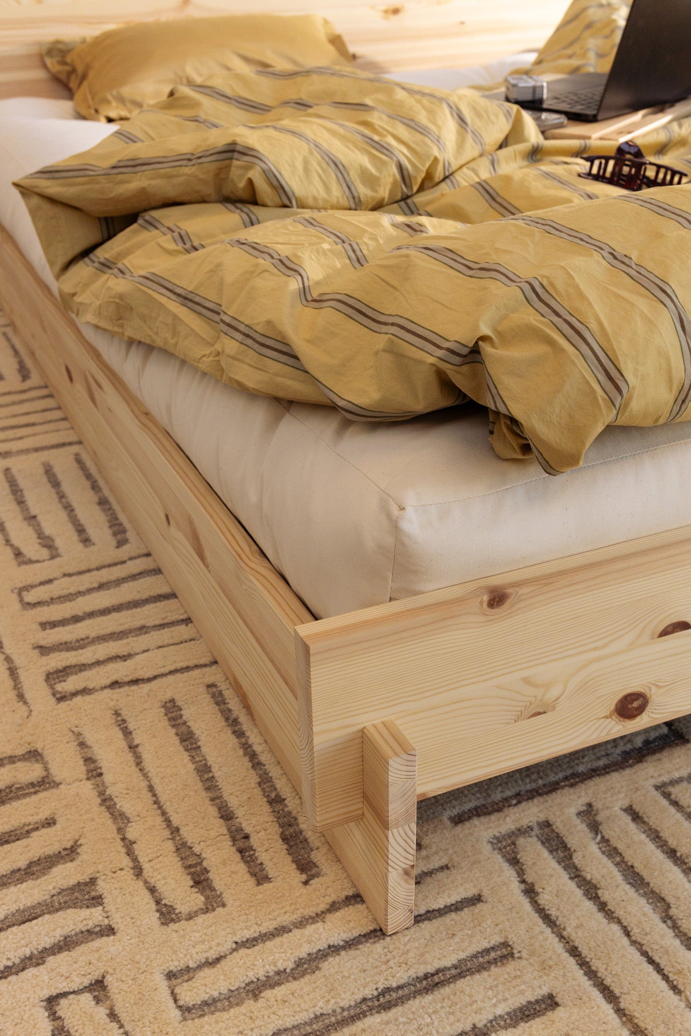 LATCH BED RAW 160 X 200