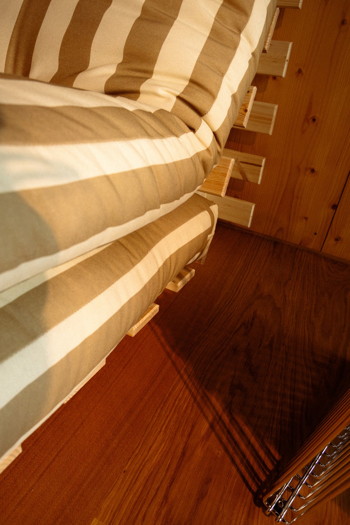 ROOTS RAW 160 X 200 W. ROOTS MATTRESS CREAM-SAND