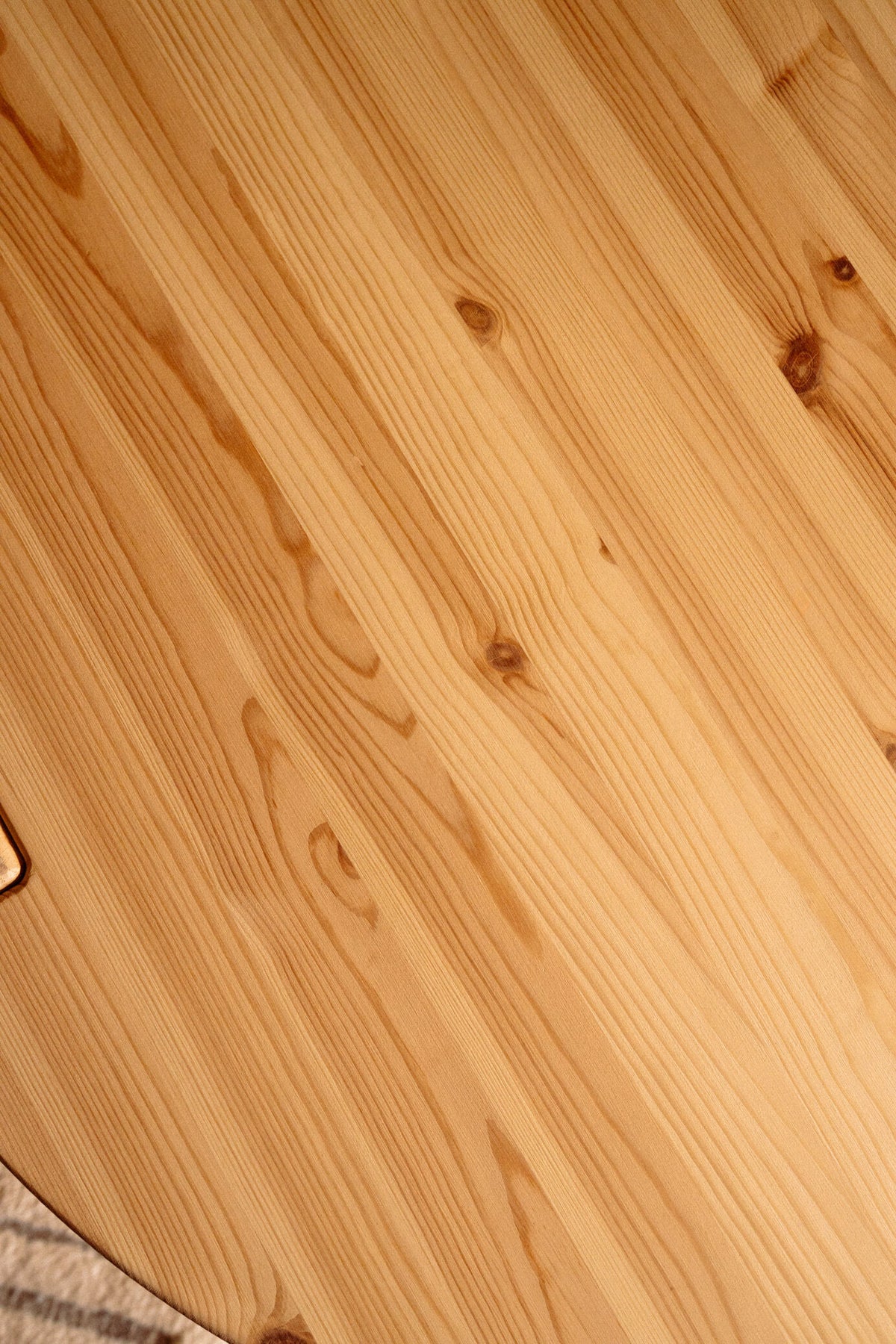 TUCK COFFEE TABLE RAW ROUND W. BIG STORAGE RAW