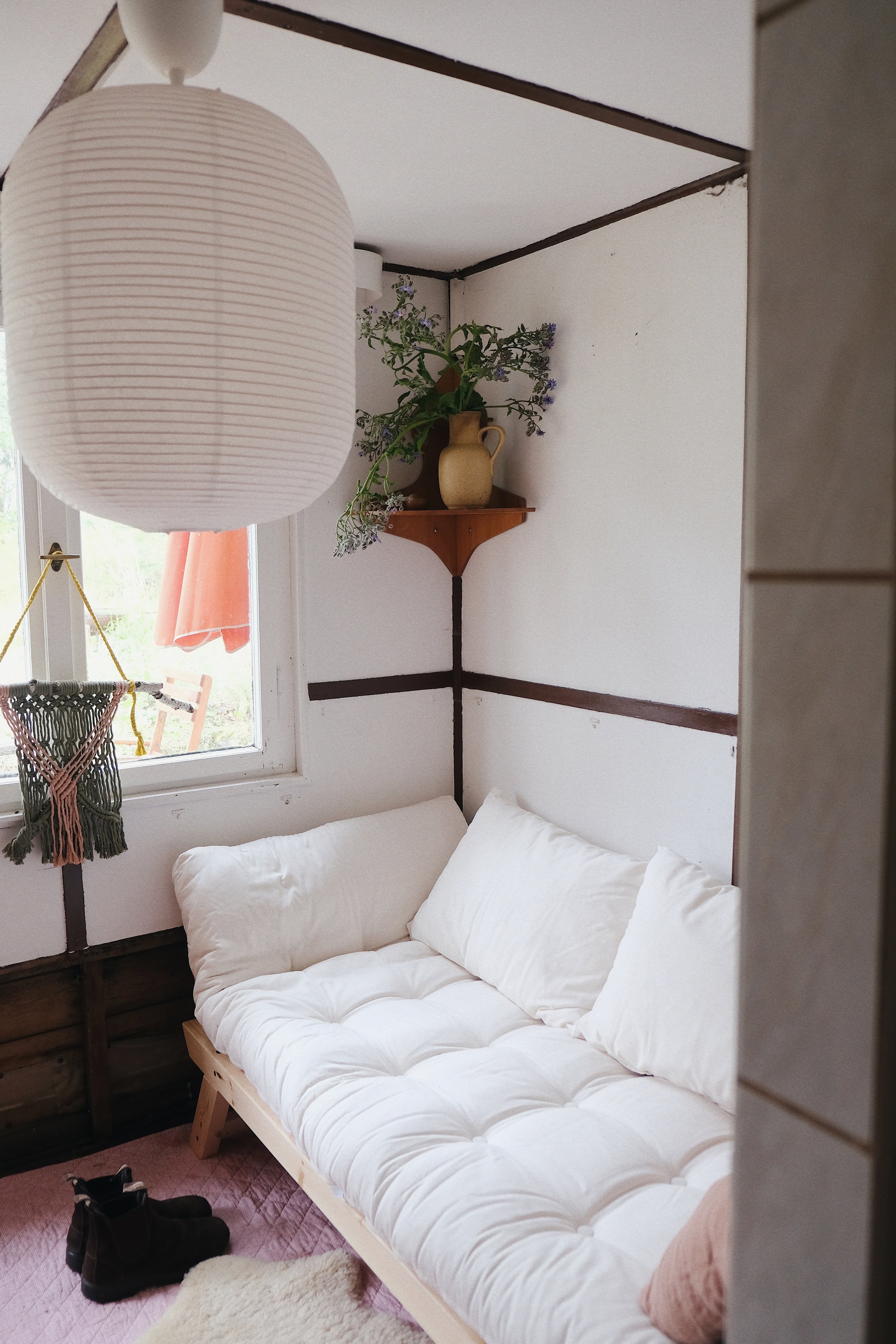 BEBOP CLEAR LACQUERED W. 4-LAYER MIXED MATTRESS NATURAL