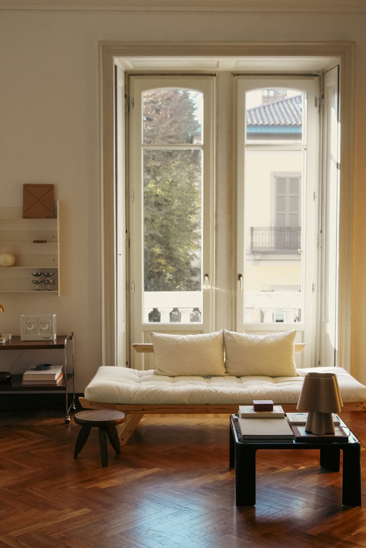 BEBOP CLEAR LACQUERED W. 4-LAYER MIXED MATTRESS LINEN