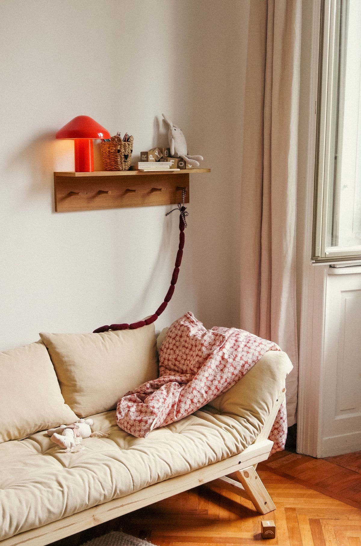 BEBOP CLEAR LACQUERED W. 4-LAYER MIXED MATTRESS PETROL BLUE