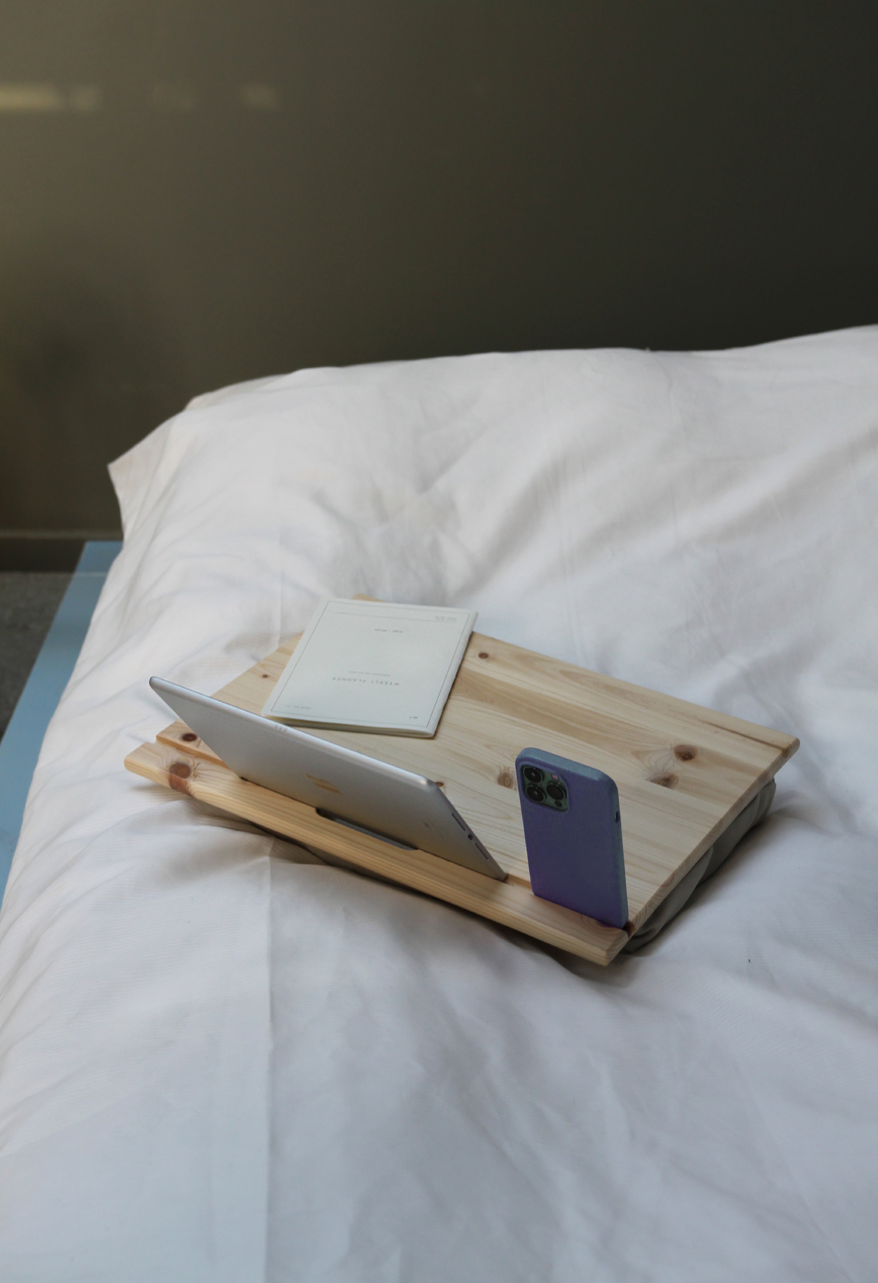 BFF LAP TABLE CLEAR LACQUERED