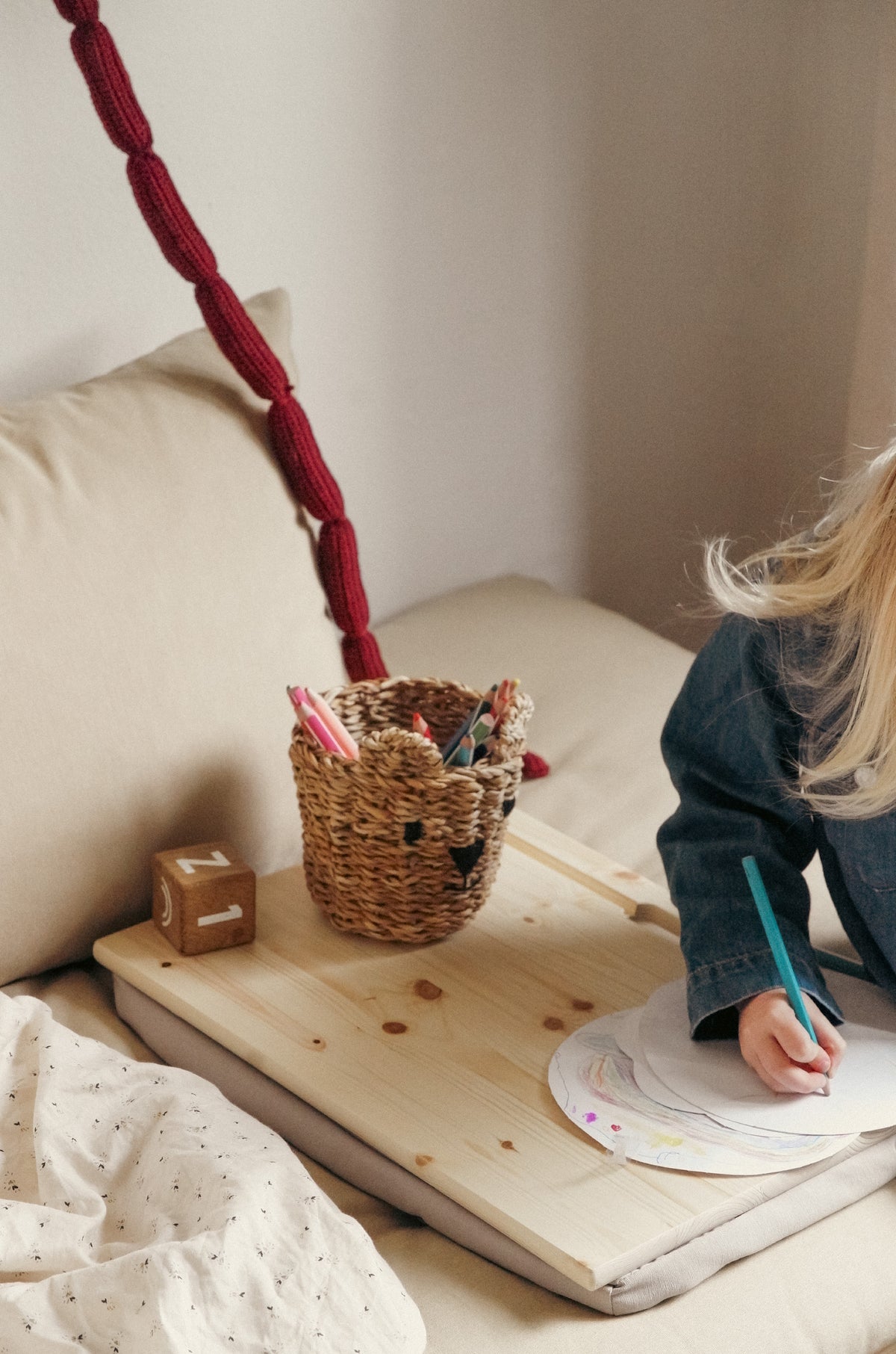 BFF LAP TABLE CLEAR LACQUERED