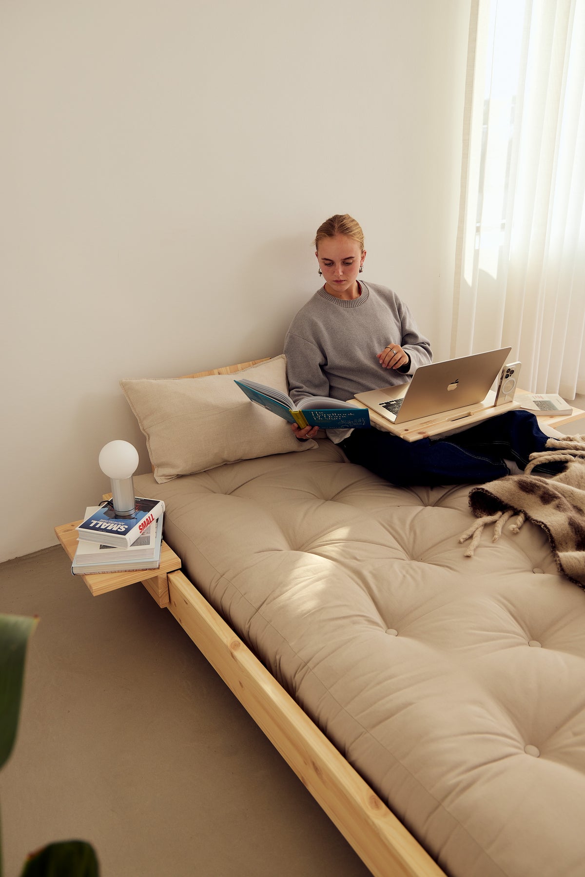 BFF LAP TABLE CLEAR LACQUERED