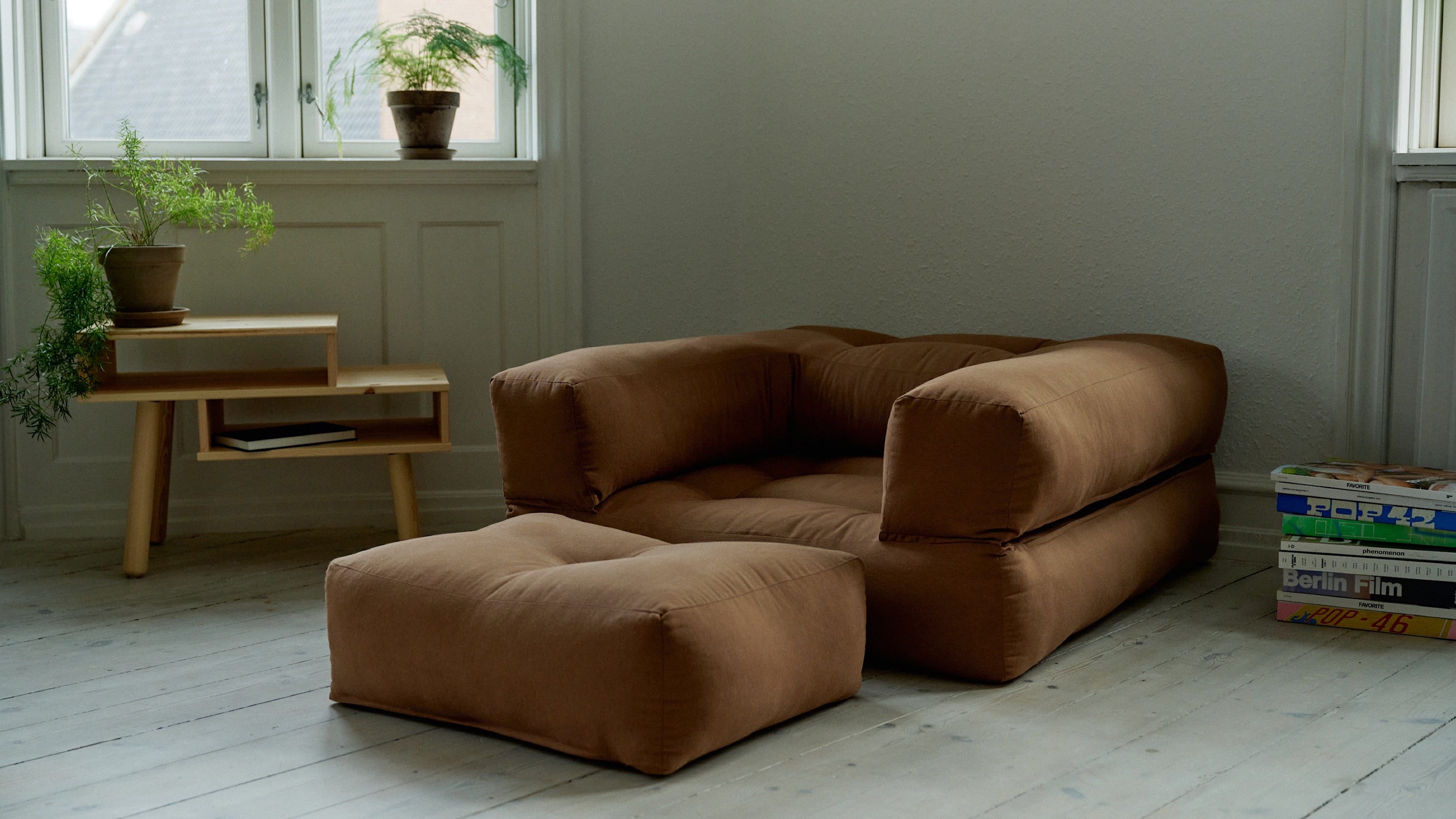 CUBE CHAIR BORDEAUX