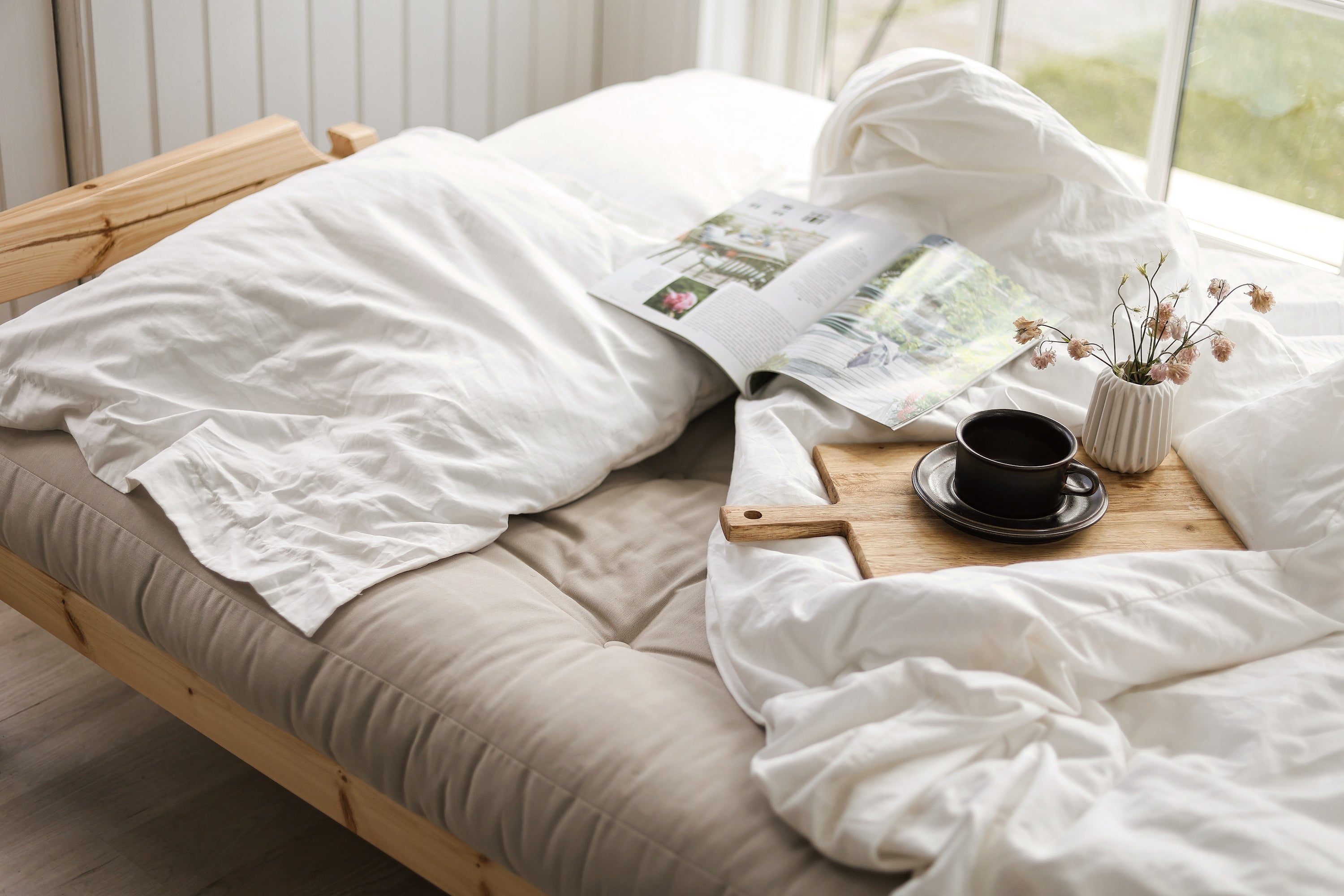 GRAB CAROB BROWN LACQUERED W. 5-LAYER MIXED MATTRESS CLAY BROWN