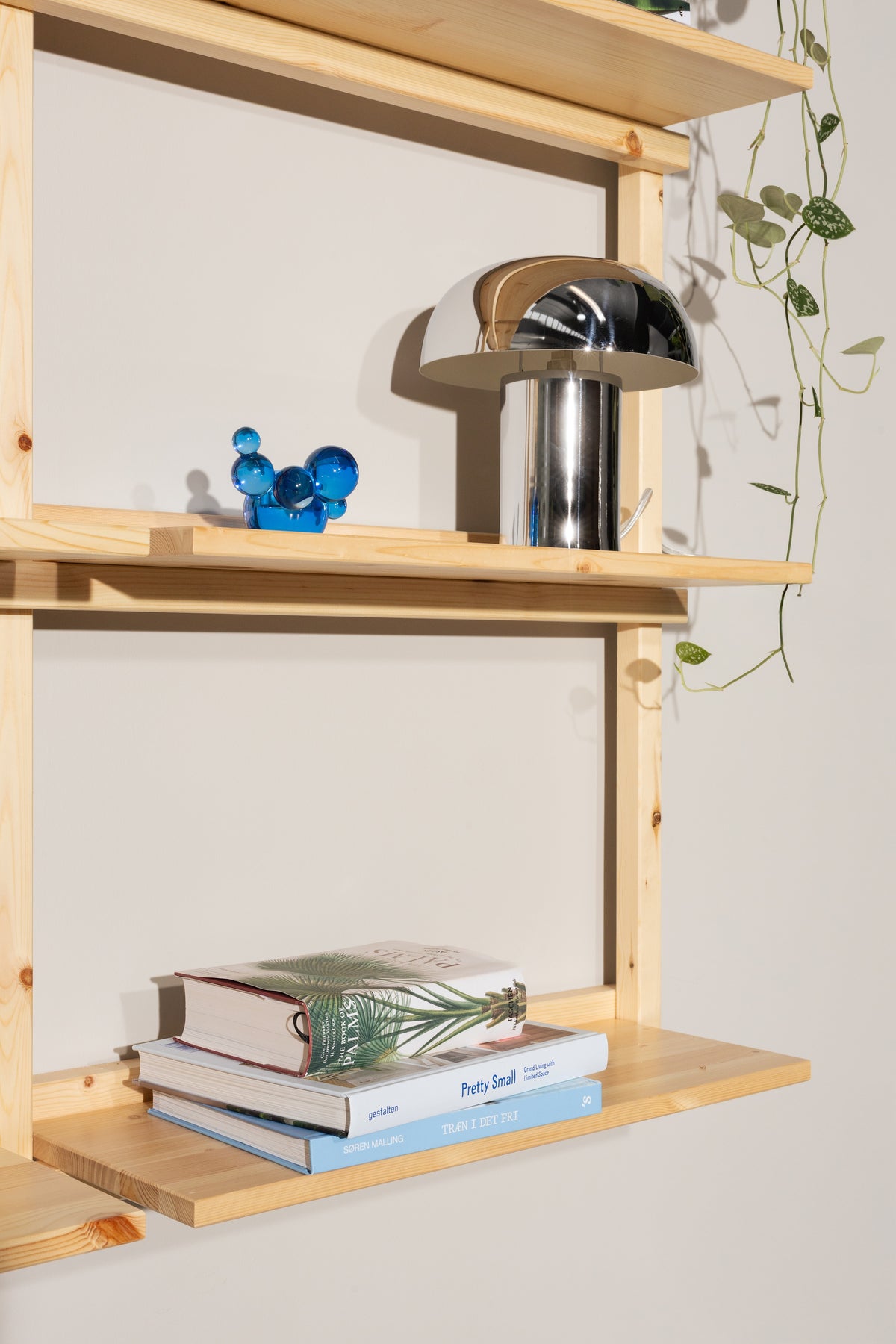 GROOVE SHELVING BIG RAW