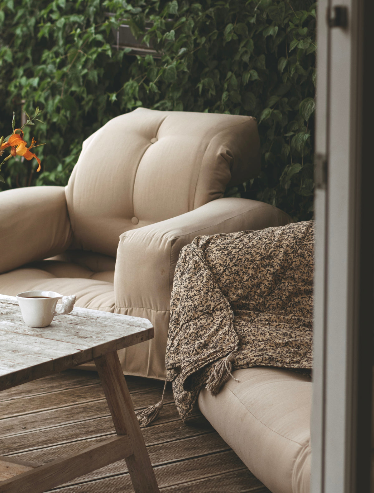 HIPPO CHAIR OUT™ BEIGE