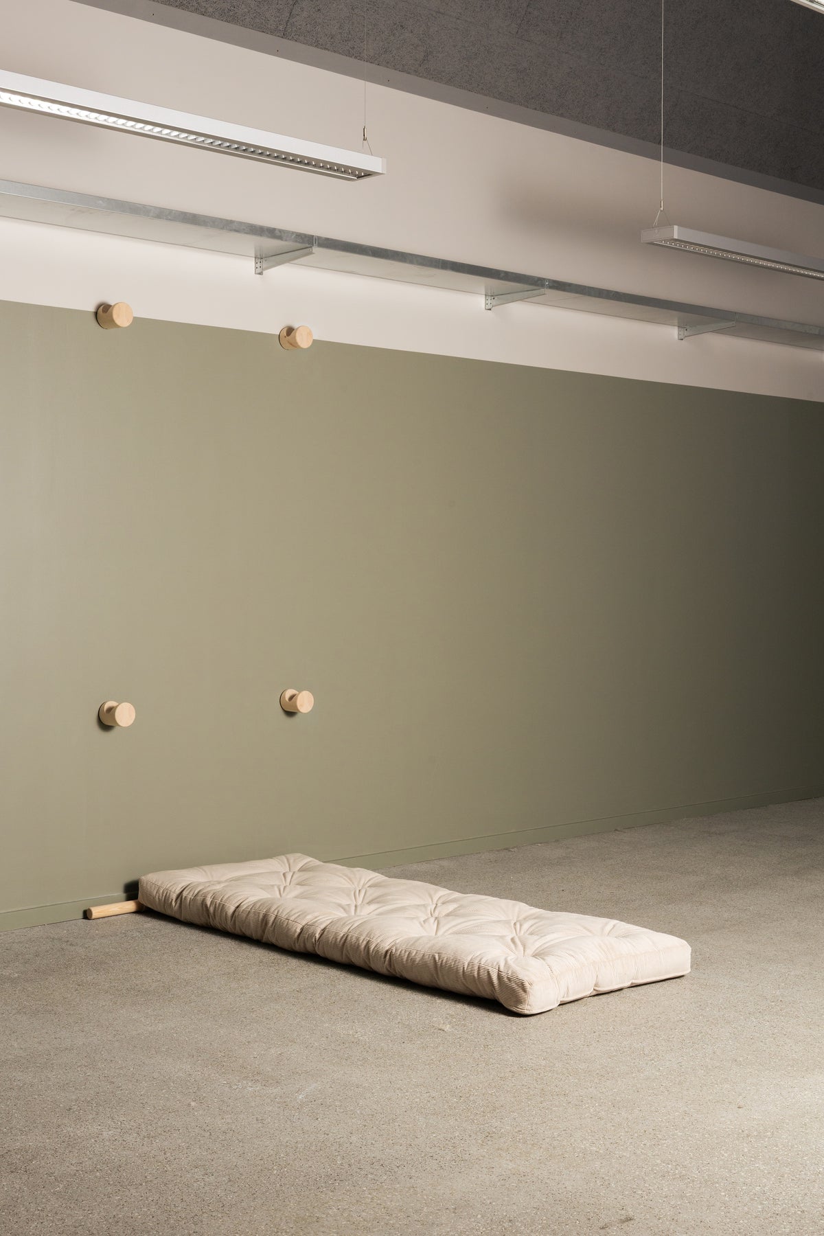 HOOKED RAW 75 X 200 W. BRAVO MATTRESS IVORY