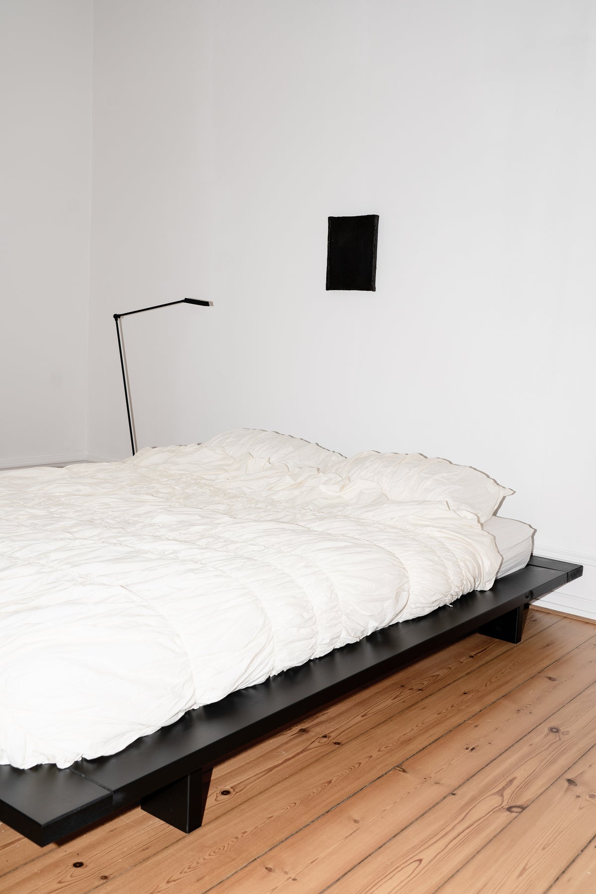 JAPAN BED BLACK NIGHT 140 X 200