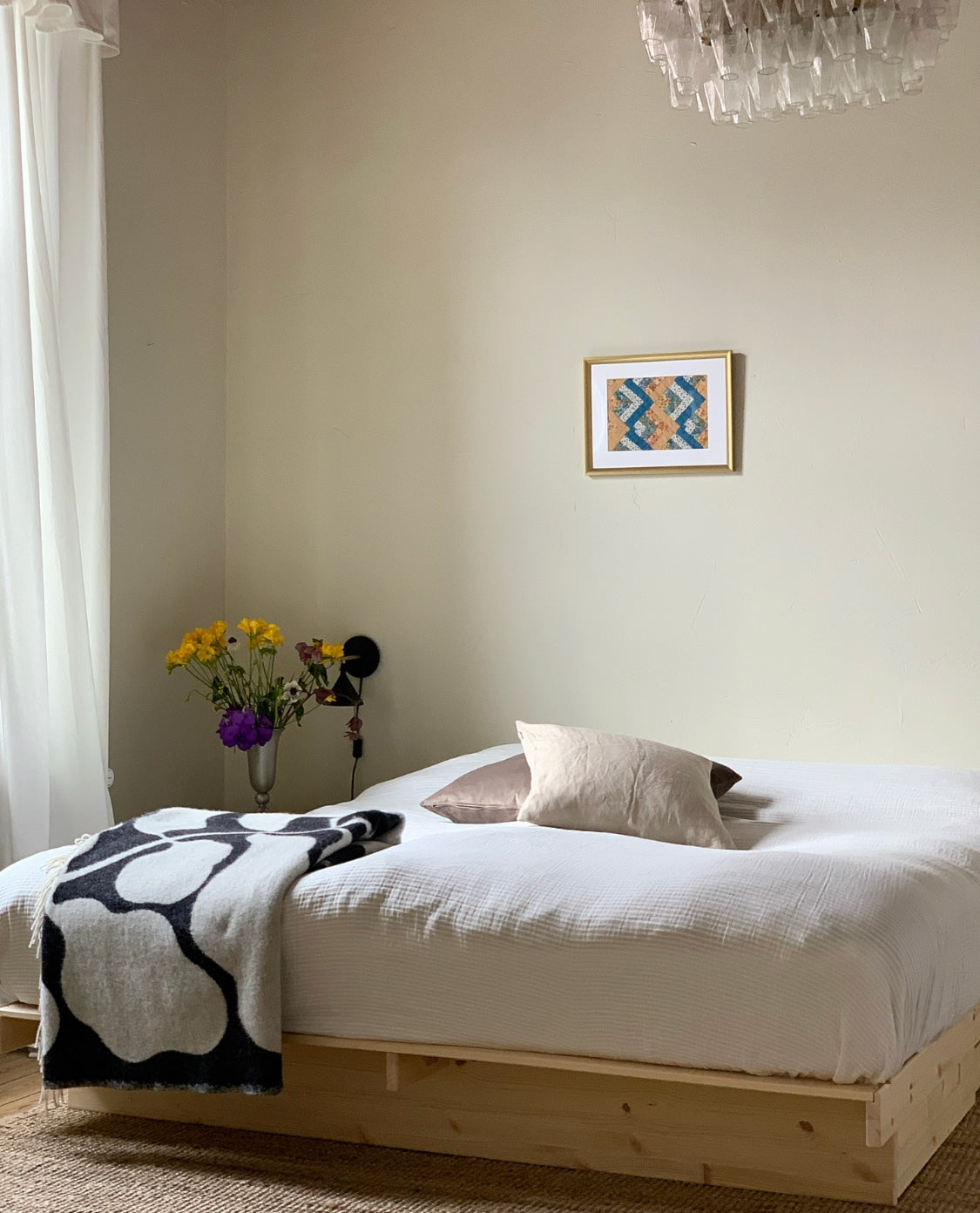 KANSO BED RAW KING SIZE W. 2 PCS BED ROLLERS RAW