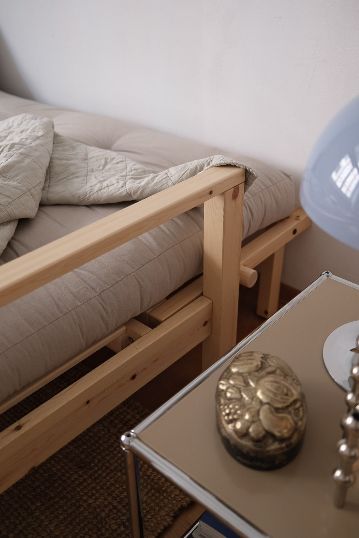 KNOB CAROB BROWN W. 5-LAYER MIXED MATTRESS GREY