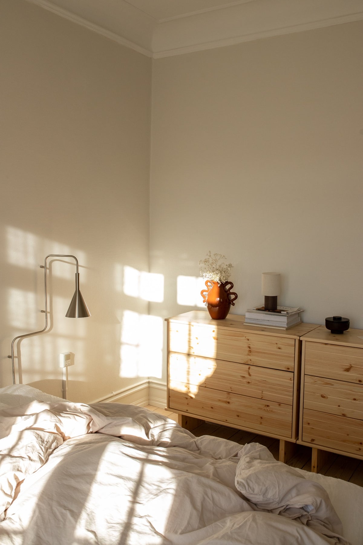 KOMMO DRESSER CLEAR LACQUERED