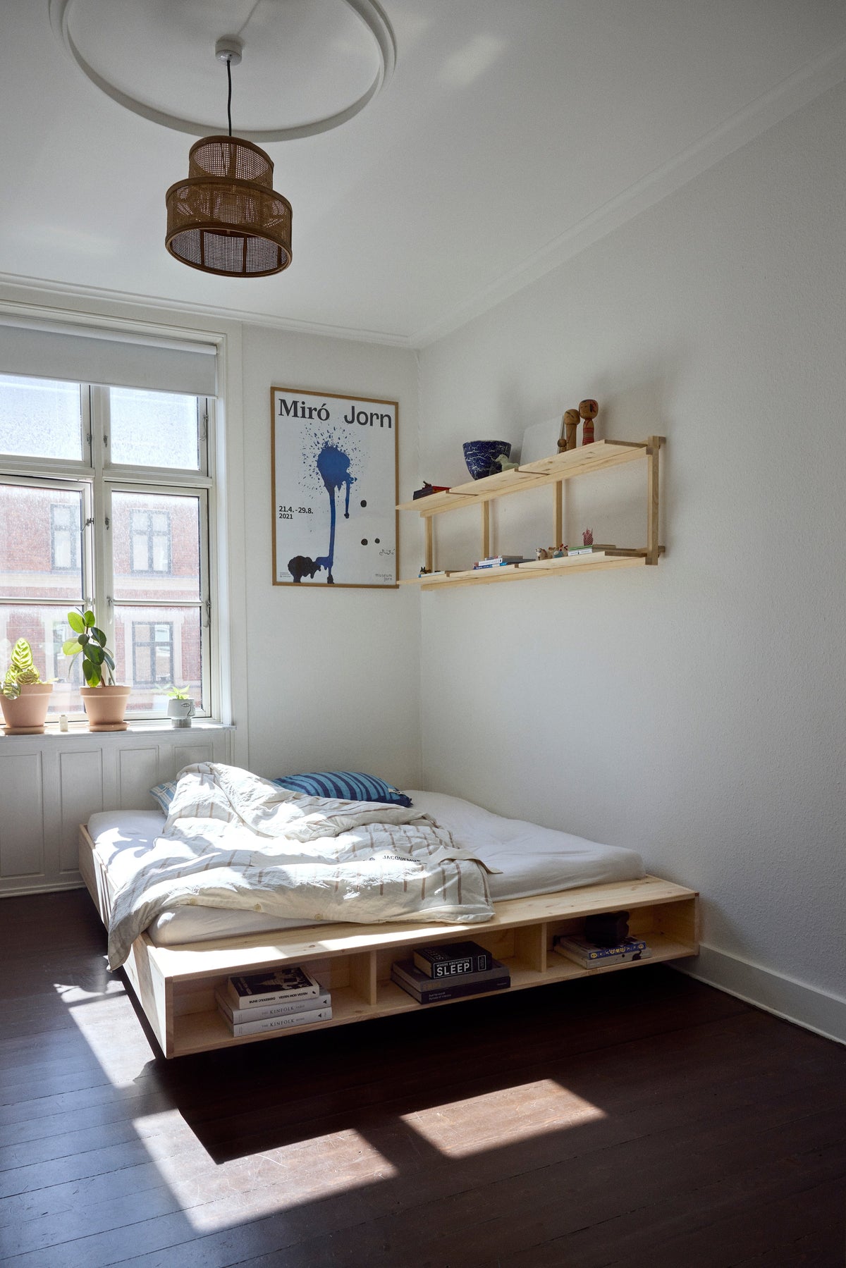 MERGE BED RAW FULL SIZE