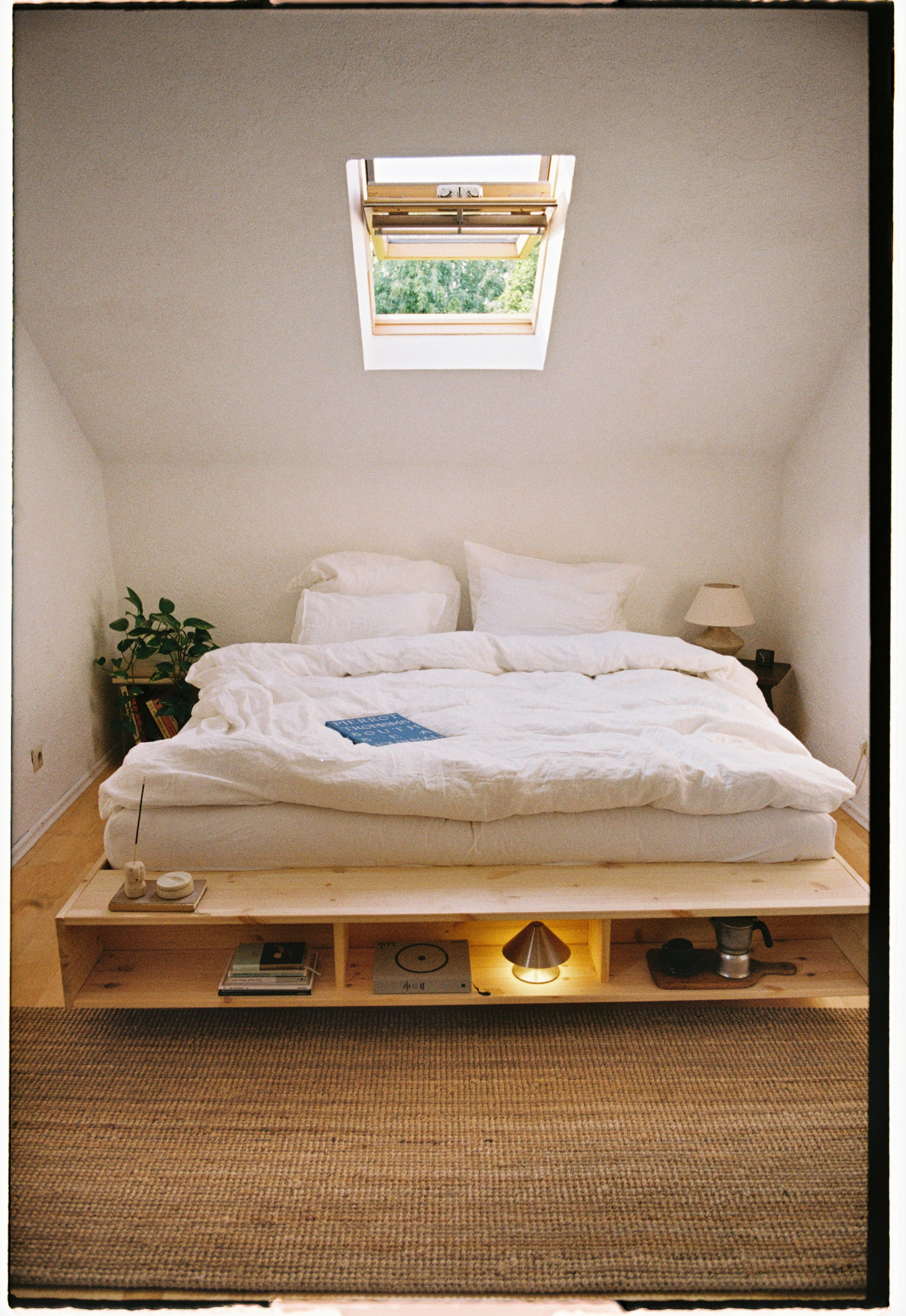 MERGE BED RAW 160 x 200