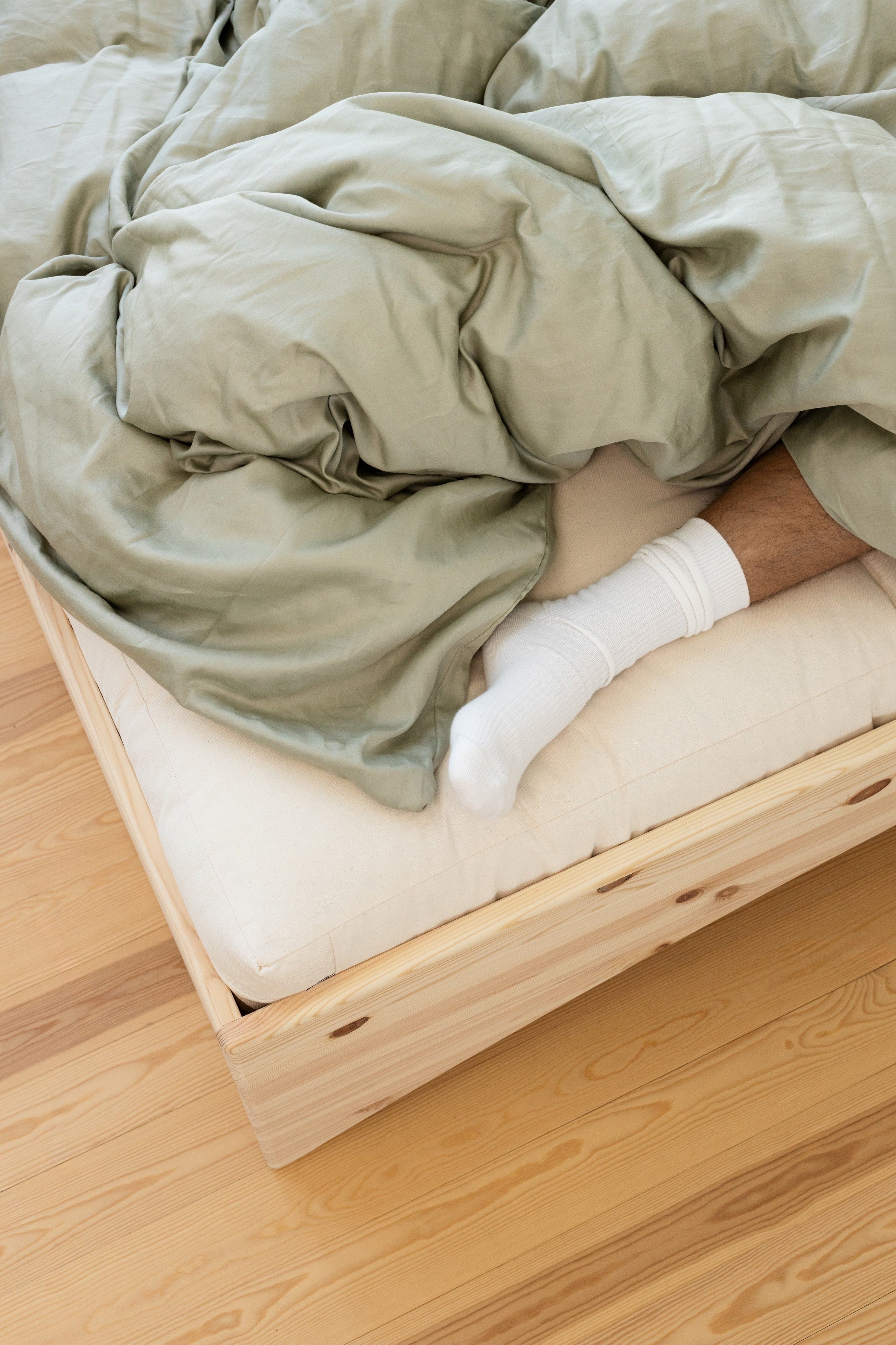 ORBIT BED RAW 160 X 200