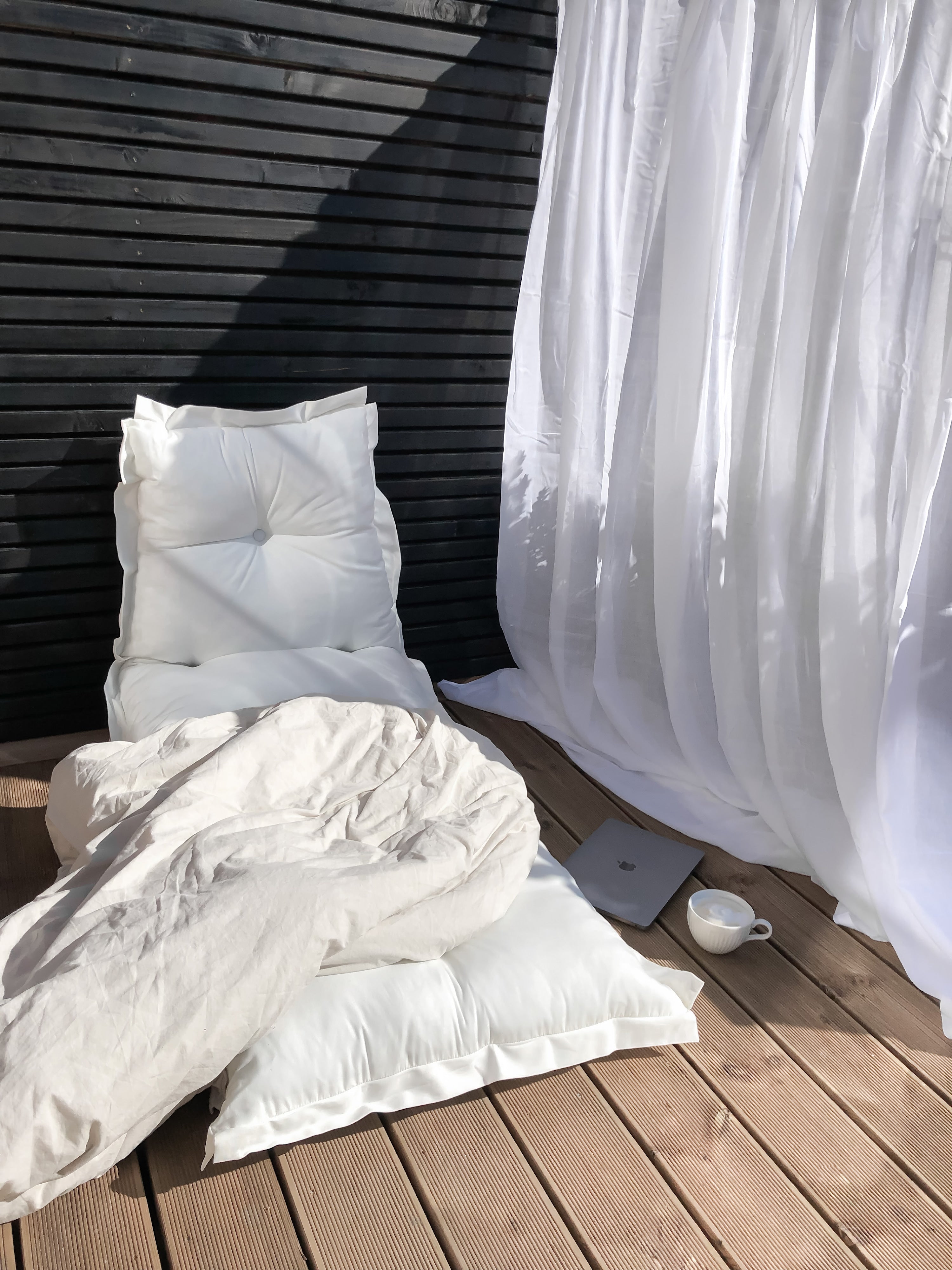 SIT AND SLEEP OUT™ BEIGE